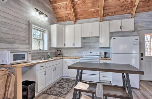 El Dorado Springs House | El Dorado Springs Cabin: Near Trails & Parks!