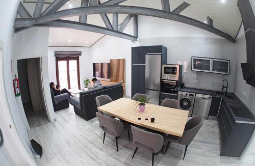 Carboneras de Guadazaon House | El Encuentro