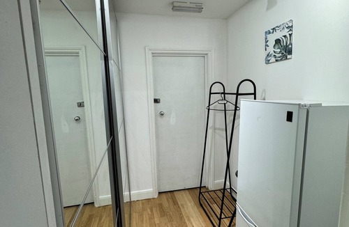 Holland Park Apartment | EL FAMOLYA