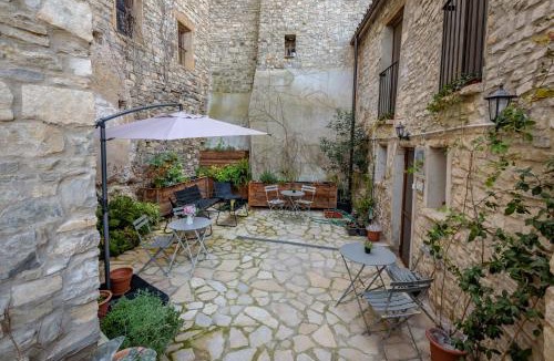 Sant Guim de Freixenet House | El Forn de Freixenet - Casa Rural Completa