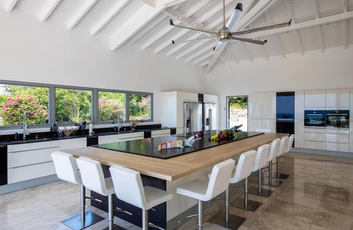 Les Terres Basses Villa | El Grande Azure Luxury villa