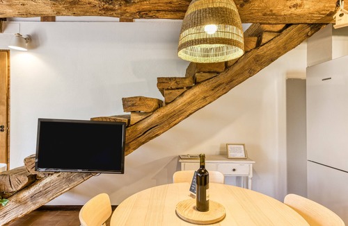 Beguda House | El Graner & El Niu – Two Homes Forming a Shared Space for Group Enjoyment