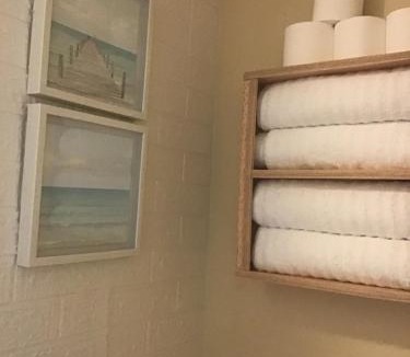 Temple Crest Apartment | El Hoy