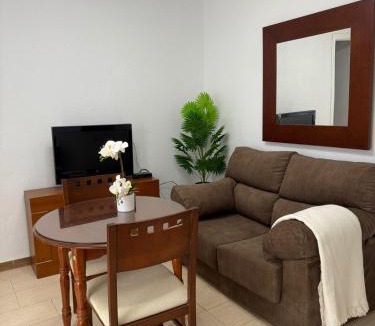 San Lorenzo Apartment | El HUERTO DE HELVIAS