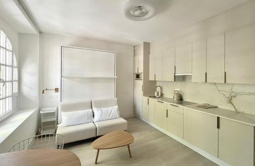 Burgos Apartment | El Jardín de María Luisa Suites