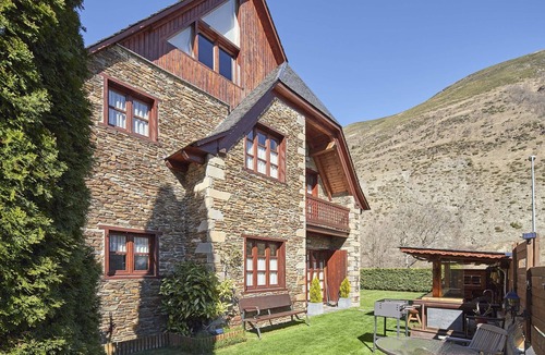 Escunhau House | El Jardi Secret by FeelFree Rentals
