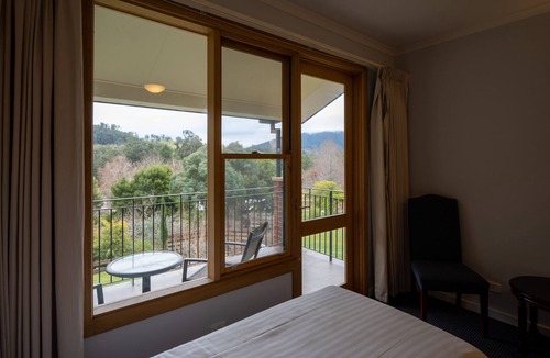 Marysville Hotel | El Kanah Retreat