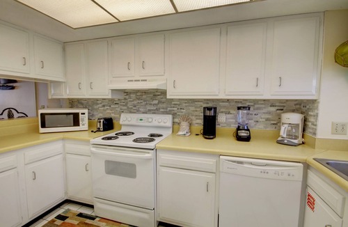 Fort Walton Beach Condo | El Matador 443 - FREE TICKETS! Your stay includes free tickets to many area attractions!