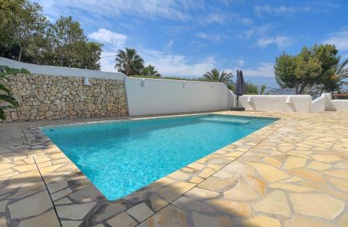 San Jaime Villa | El Mirador by Aguilarent