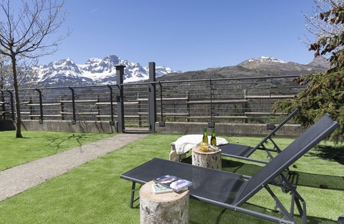 Panticosa House | El Mirador by Bevalle