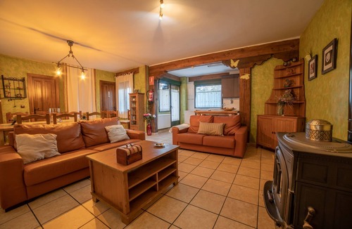 Navaluenga Cottage | El Mirador del Alberche III Self catering (10-18 people)