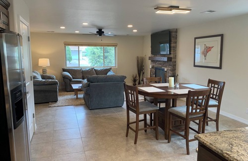 Rio Rancho House | El Nido del Sol Great Location 4 bdrms close to Intel Rust Medical Balloon Park
