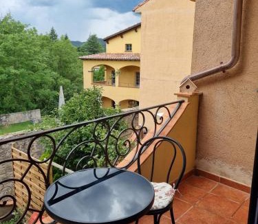 Sant Joan de Les Abadesses Apartment | el niu dels ocells 2