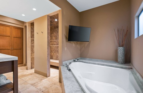 Warm Sands Hotel | El Noa Noa
