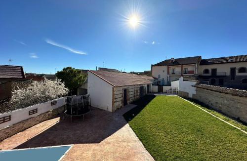 Castronuevo de Esgueva House | El Páramo