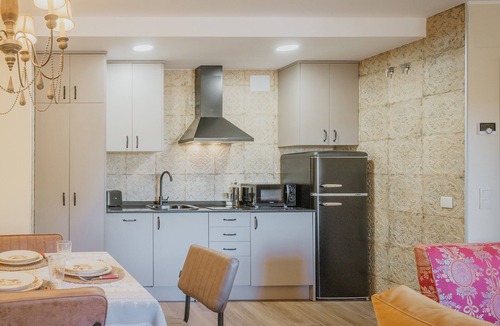 Roda de Eresma Apartment | 'El Palacete del Secretario' Apartment: Private Pool, Wi-Fi & Air Conditioning