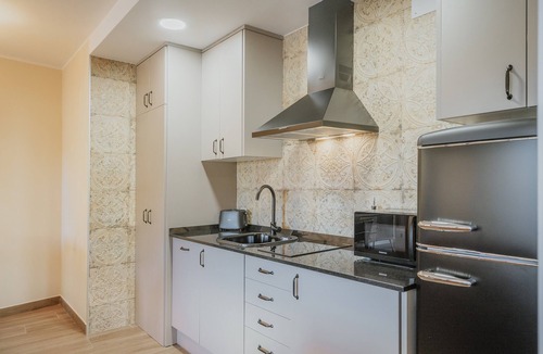 Roda de Eresma Apartment | 'El Palacete del Secretario' Apartment: Private Pool, Wi-Fi & Air Conditioning