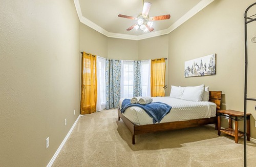 Denison House | El Paradiso Estates w/Private Pool & Hot Tub
