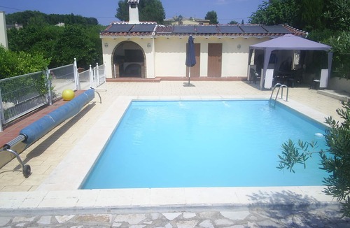 Ontinyent Apartment | El Parque holiday apartment in Ontinyent with private pool