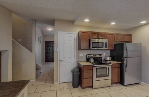 Heritage Hills House | El Paseo Reale, near the Foothills