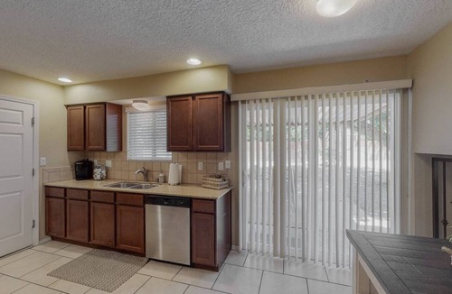 Heritage Hills House | El Paseo Reale, near the Foothills