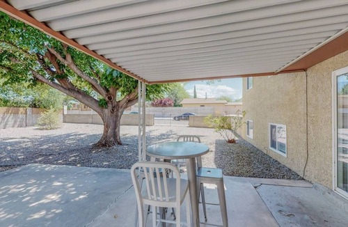 Heritage Hills House | El Paseo Reale, near the Foothills