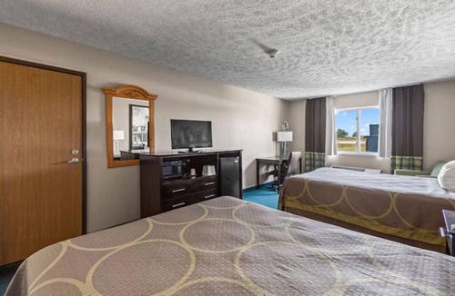 El Paso Hotel | El Paso Location Made Easy | Affordable & Clean Family Stay |4 Units
