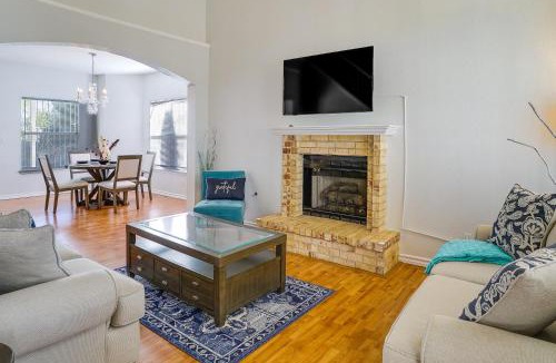 Biggs Field House | El Paso Vacation Rental w/Spacious Yard, Patio!