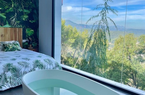 Torrelles de Llobregat Hotel | El Petit Mirador