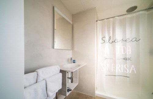 Olius Hotel | El Pi de Sant Just - Habitacions - Only Bed