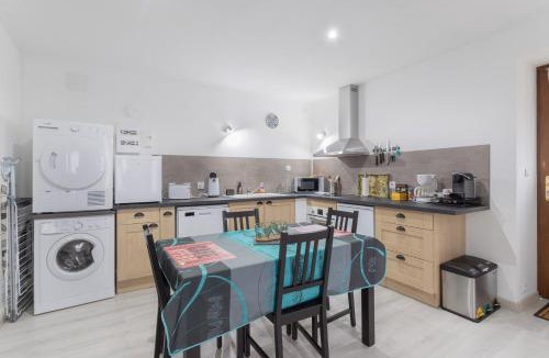 Ria-Sirach Apartment | El Pi Del Rei