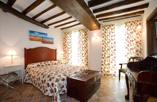 Azanuy-Alins Bed & Breakfast | El Pilaret