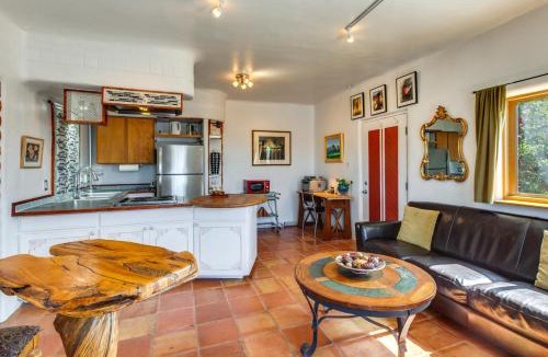 El Prado House | El Prado Couple's Escape w/Hot Tub!