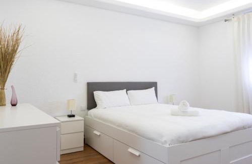 Zaragoza Centro Apartment | El Prestigio de Sagasta by Alogest