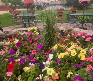 Taos Hotel | El Pueblo Lodge