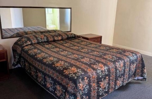 East Pasadena Hotel | El Rancho Motel - Pasadena
