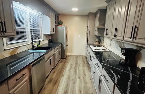 Elroy House | El Rancho Powell