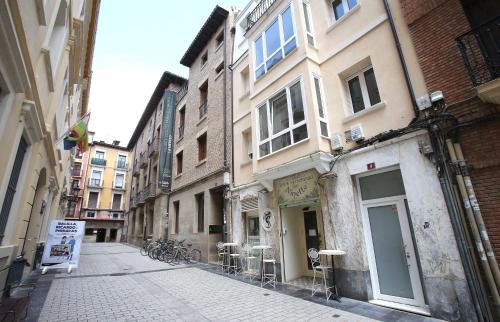 Logrono Historic Centre Apartment | EL RINCON DE LA MERCED 3 Junto a Laurel con Aire acondicionado