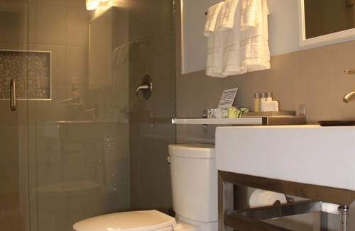 Studio City Hotel | El Royale Gardens Near Universal Studios