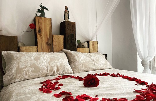 Vilaverd Cottage | El Secret de la LLegenda, the cavalier