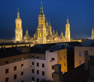 Zaragoza Old Town Apartment | El Torreón del Pilar. Opción de parking