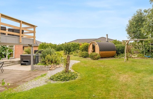Oster Hurup House | "Elaine" - 350m from the sea by Interhome