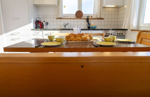 Wildhaus Ski Chalet | Eldanora holiday home with three bedrooms and mountain views