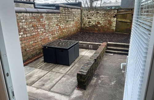 Glasgow Apartment | Elder Park Apartment 1