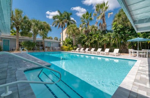 Siesta Key Hotel | Elderberry
