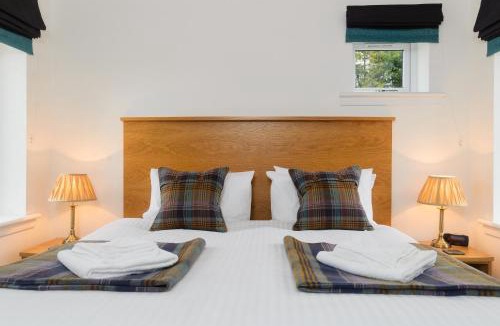 St. Andrews Cabin | Elderburn Lodges