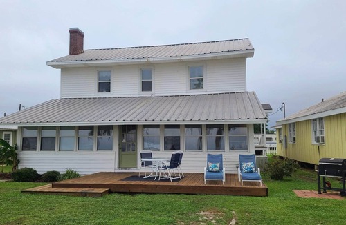 White Lake House | Eleanor's Escapen