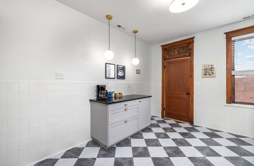 Downtown St. Louis Apartment | Electic City Home - Safe and Quiet