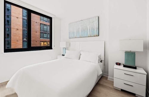 NoMa Hotel | Electric Car Charging Available! nr Capitol 2BR w/Parking