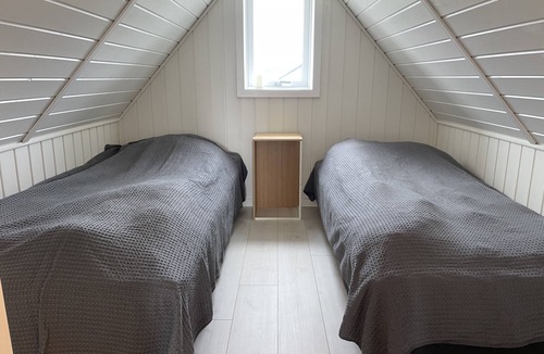 Haurvig Cottage | ELECTRICITY, WATER, BED LINEN, AND ALL FEES INCLUDED :-) Fast 200/200 Wifi